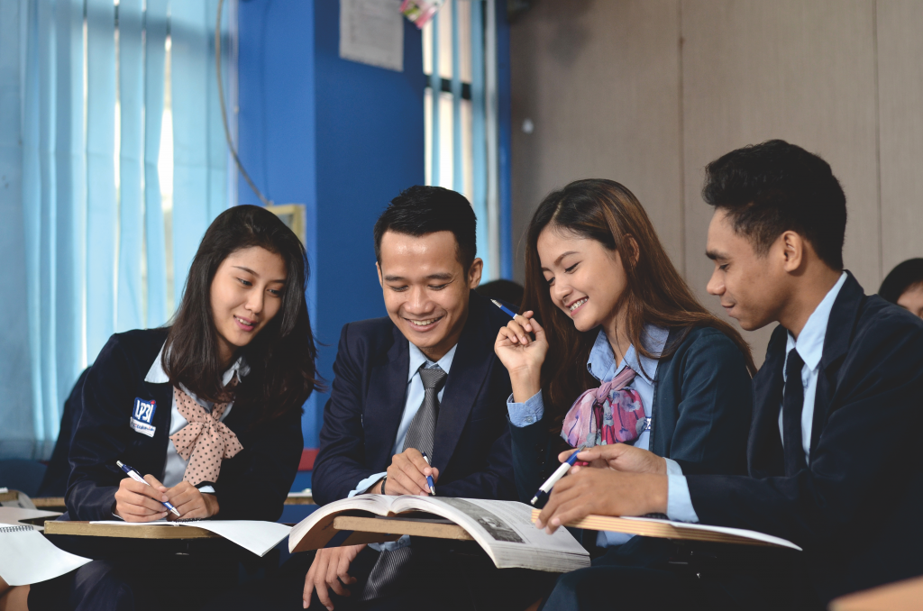 chatgpt image oct 28, 2025, 04 00 44 pm